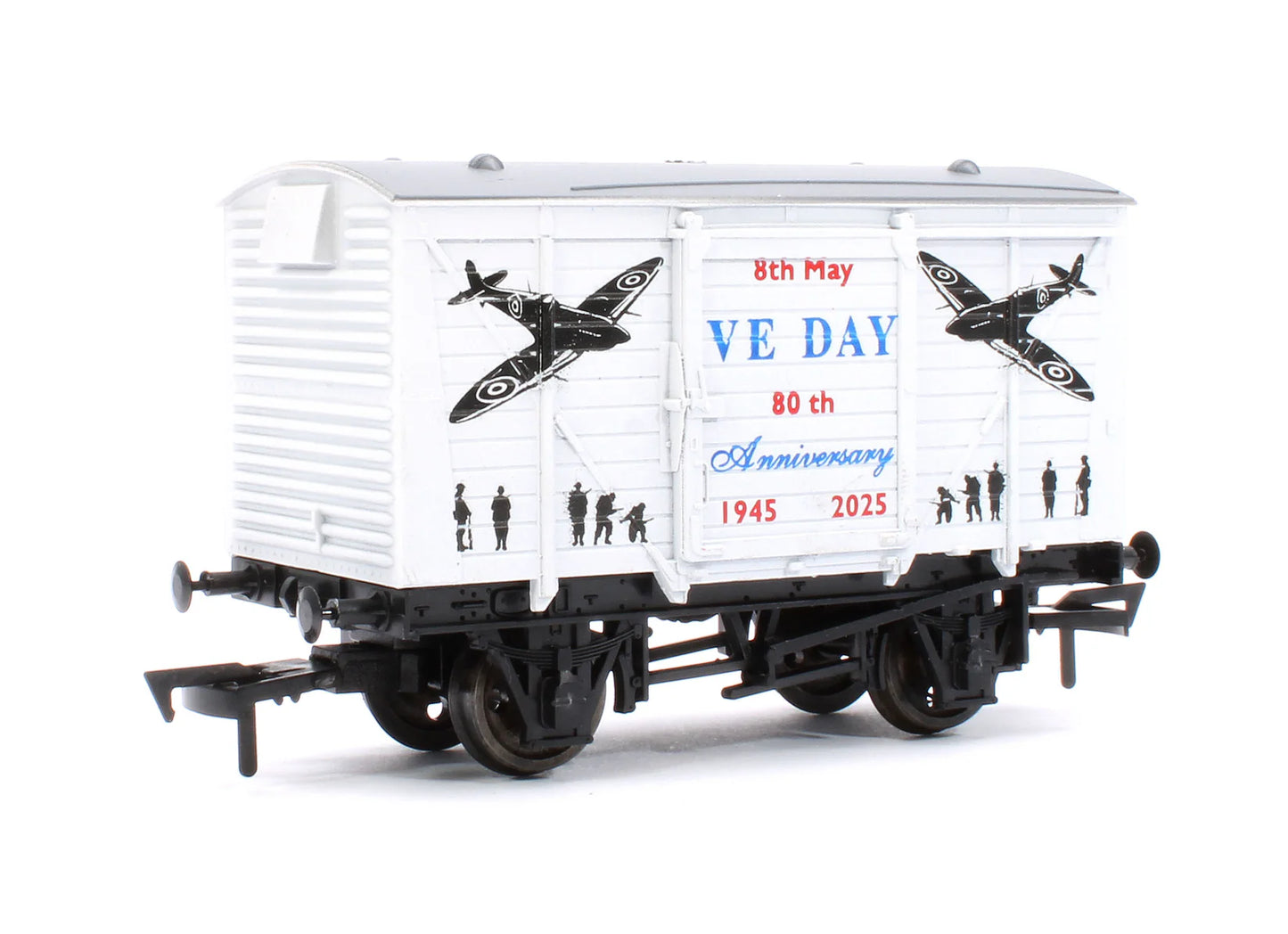 Dapol 4F-011-146 Ventilated Van VE Day 80th Anniversary Airforce