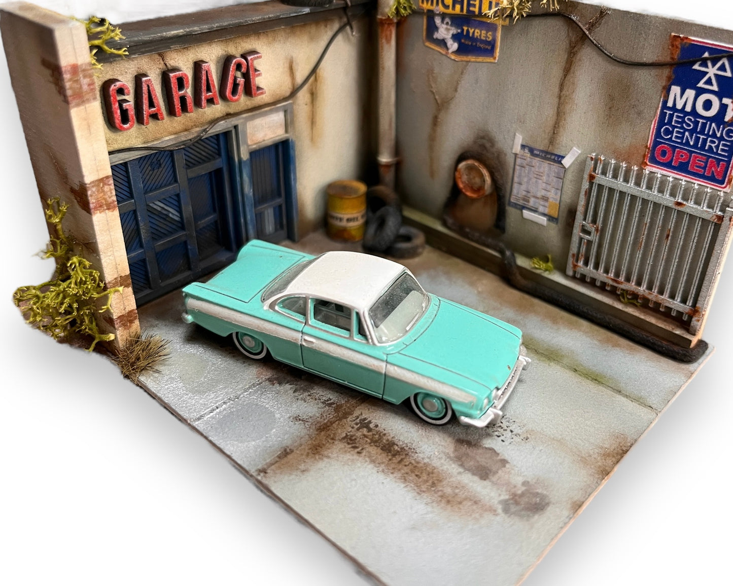 Low Relief Corner Garage - Laser Cut