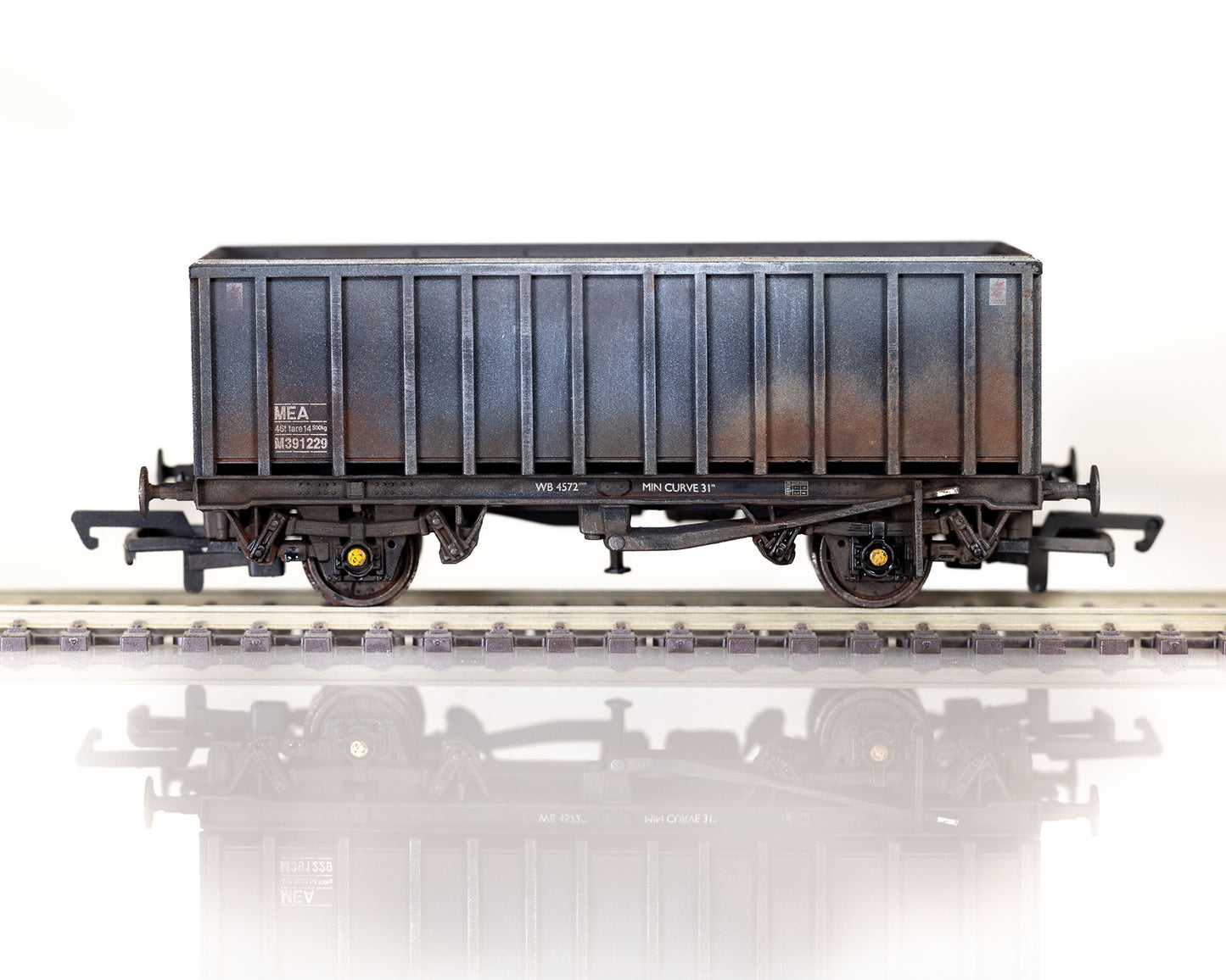 Bachmann 33-379 45 Tonne MEA Box Body Mineral Wagon - Weathered