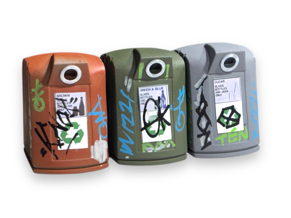 Vandalised Recycling Bottle Banks - Set of 3 - OO Gauge – Bunters Yard