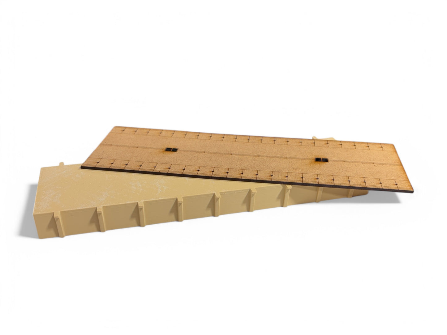 Concrete Single Sided Platform with Crewe Top - OO Gauge