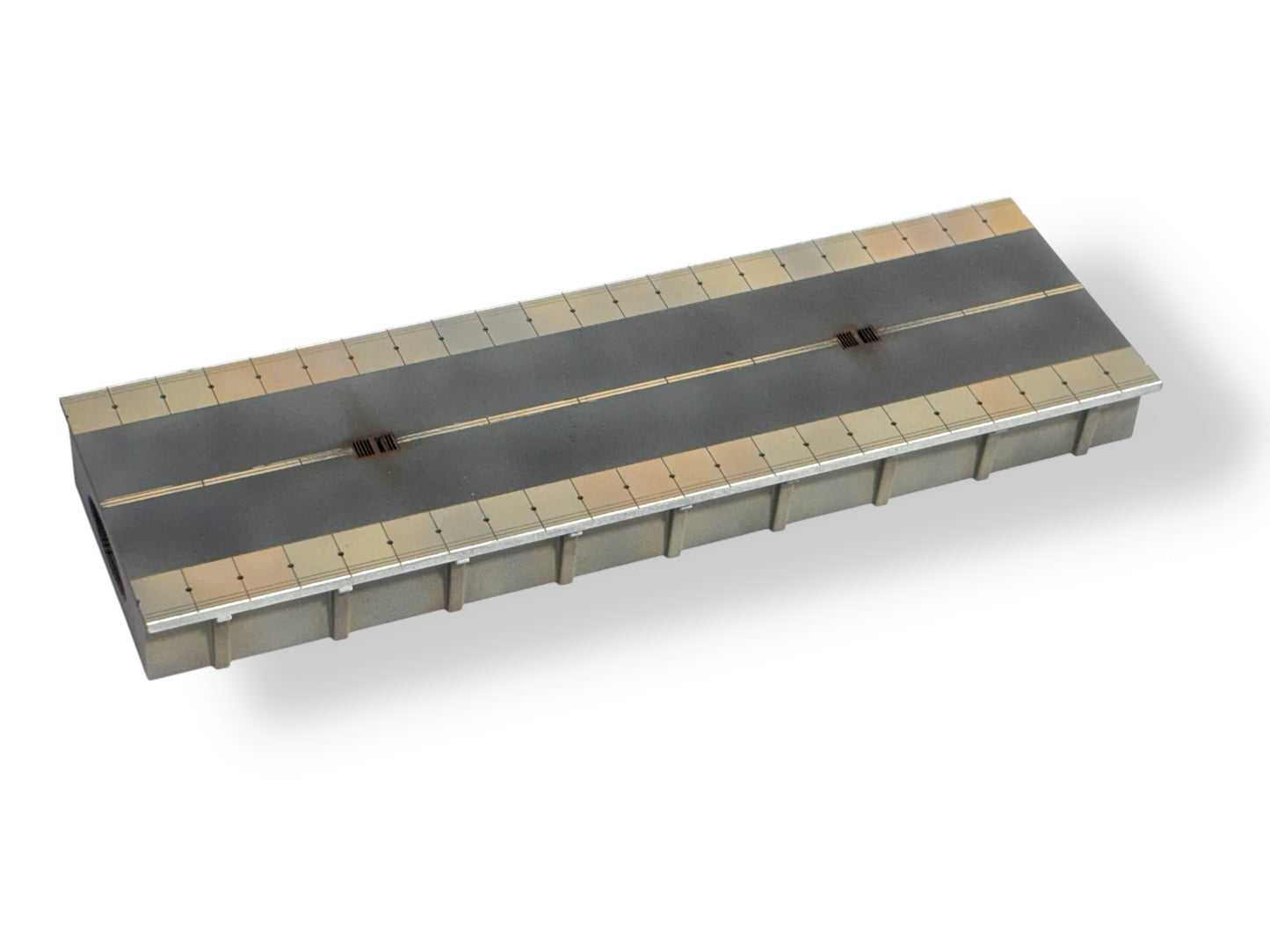 Concrete Single Sided Platform with Crewe Top - OO Gauge