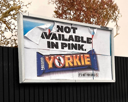 Distressed Billboard Advertisement 'Yorkie' - OO Gauge