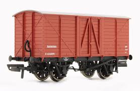 Oxford Diecast RAIL OR76BAN002 Great Eastern Banana Van BR E632899