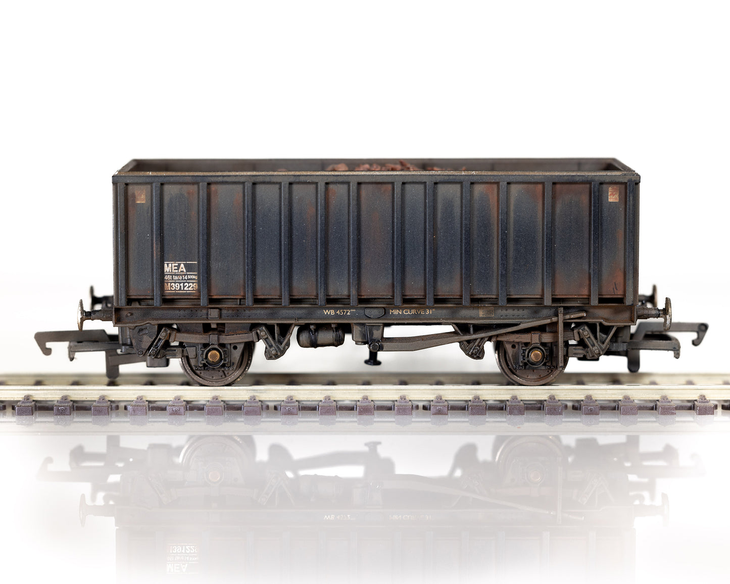 Bachmann 33-379 45 Tonne MEA Box Body Mineral Wagon - Weathered