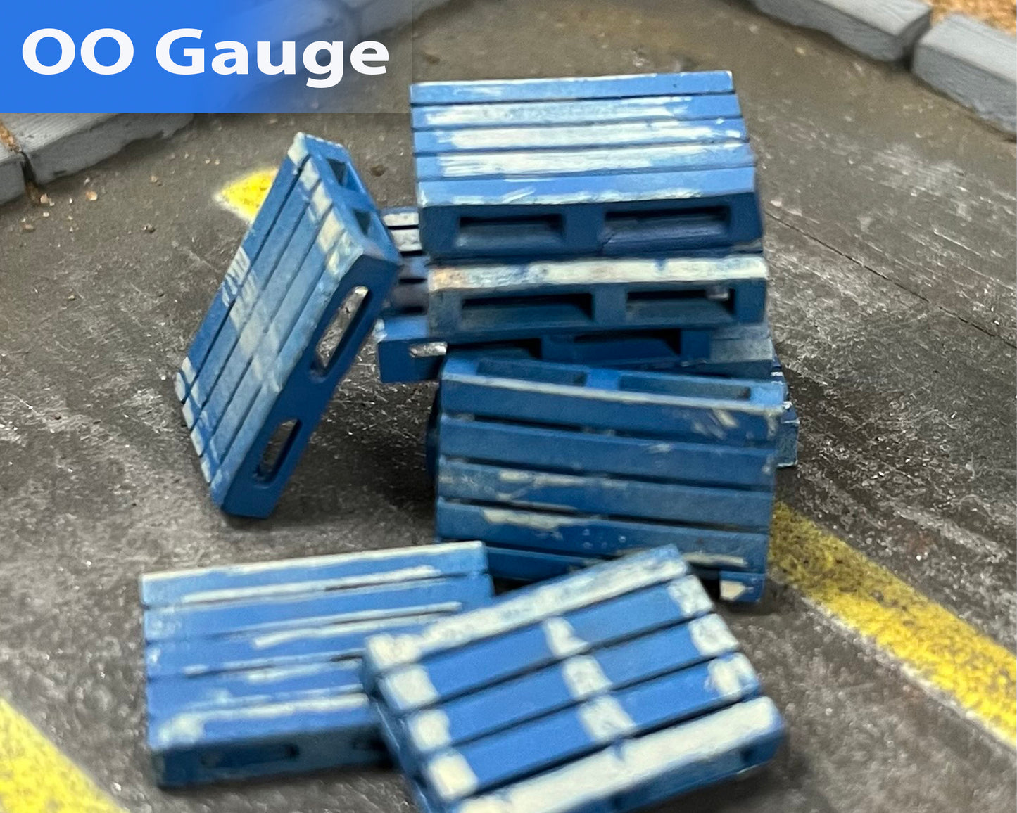 Shipping Pallets - Blue Weathered - OO Gauge