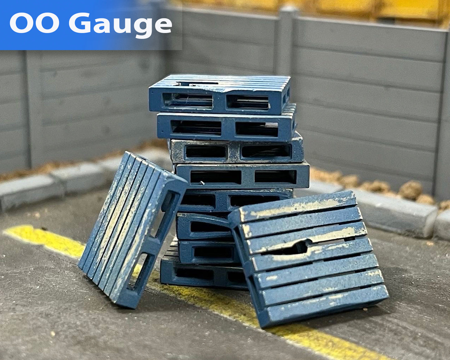 Shipping Pallets - Blue Weathered - OO Gauge