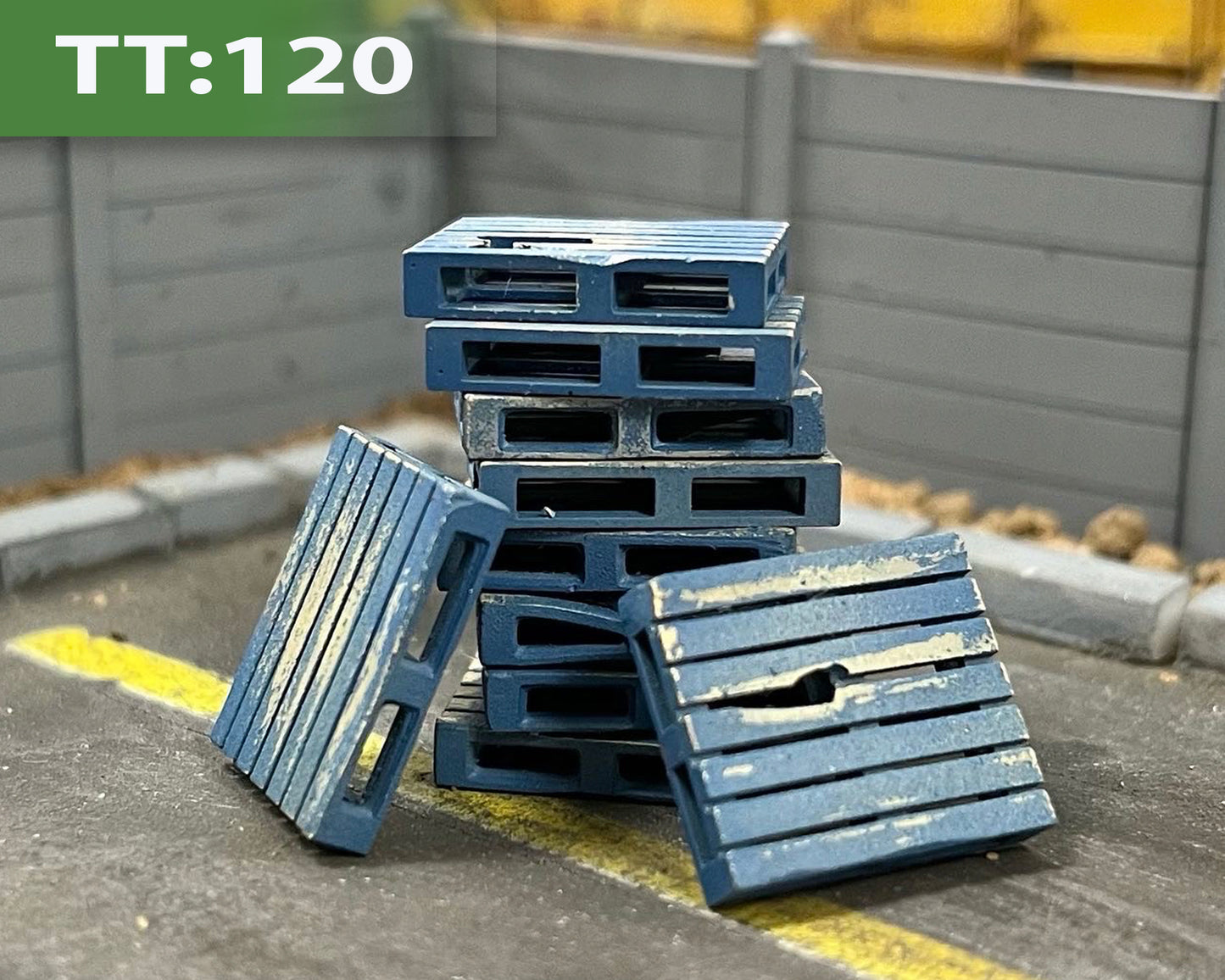 Shipping Pallets - Blue Weathered - TT:120
